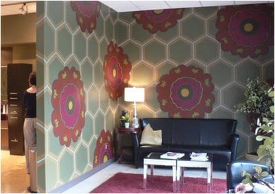 design basics - overscaled wallpaper