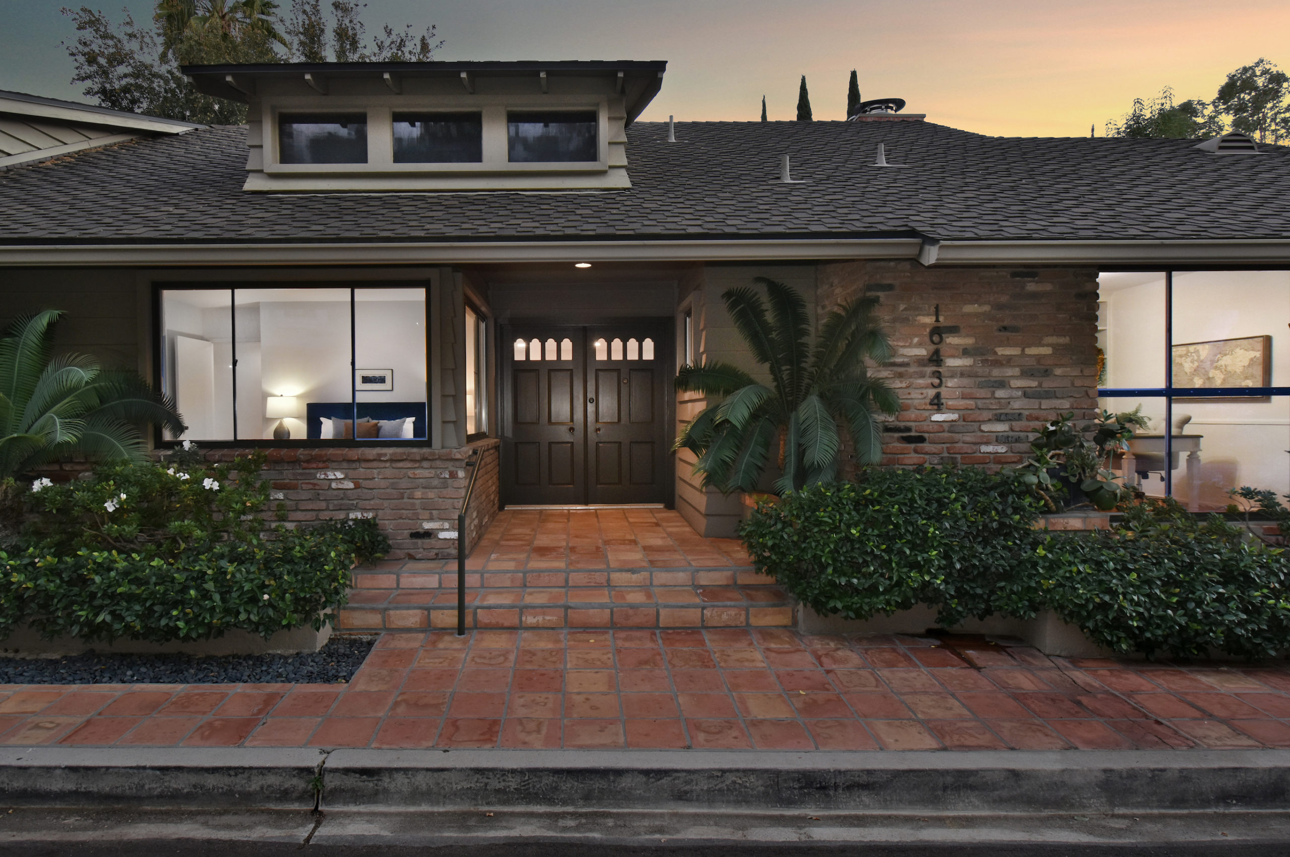 Encino Hills Rambler Flip
