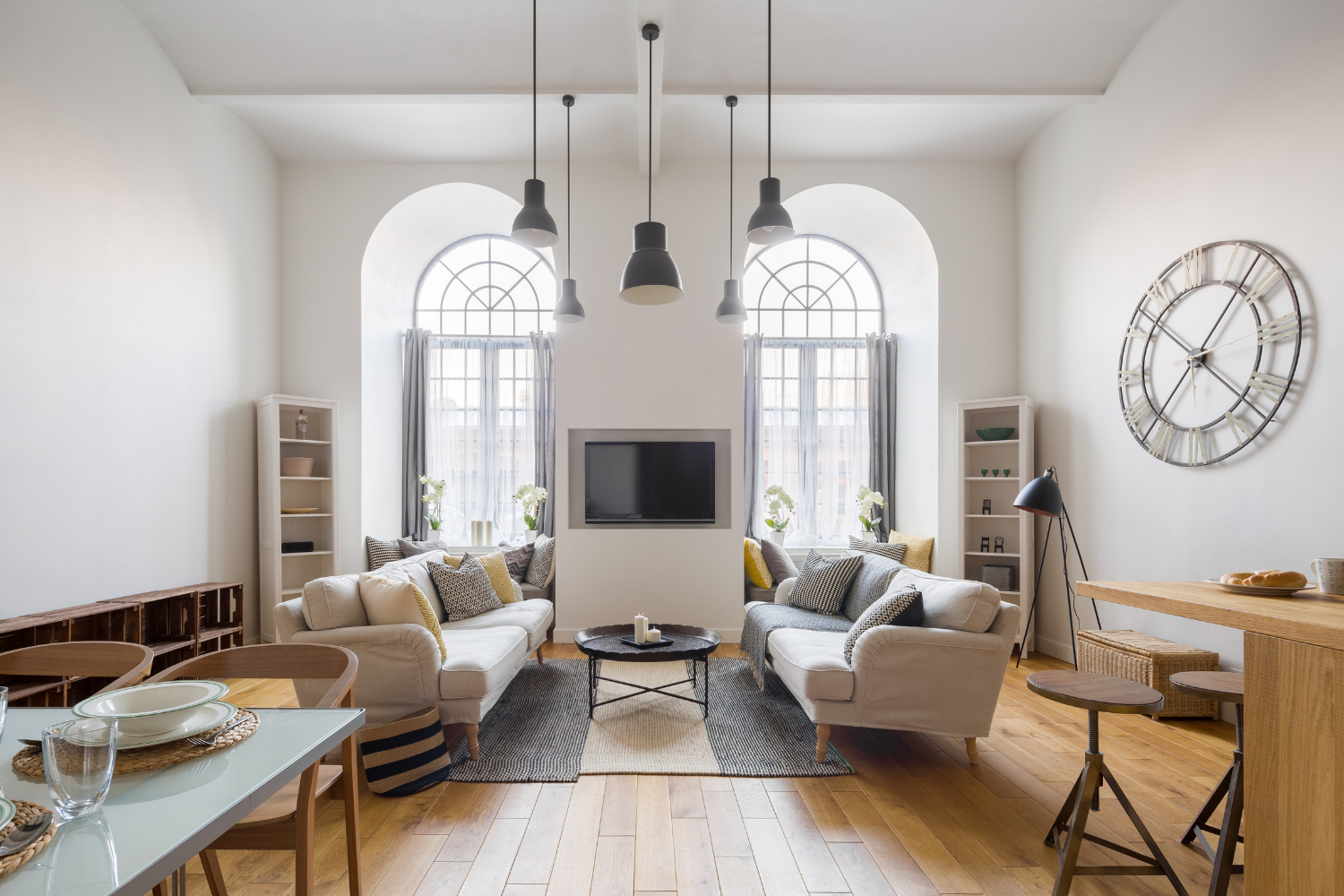 pamela-sandall-design-los-angeles-ca-reflective-career-living-room-decor-interior-design