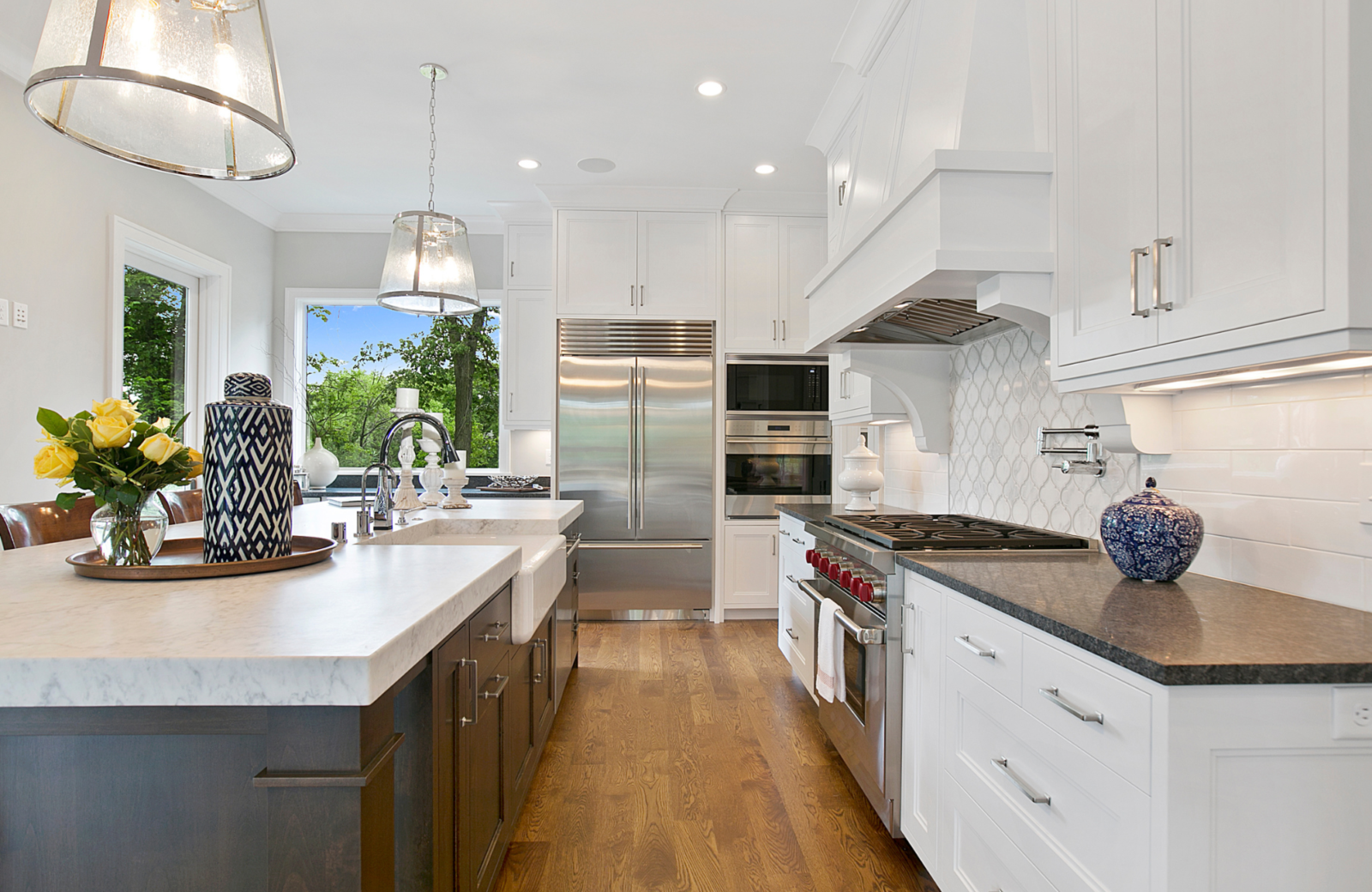 designer-on-call-west-hollywood-ca-how-to-prepare-for-your-interior-design-consult-luxury-kitchen-with-large-island-white-cabinetry-contemporary