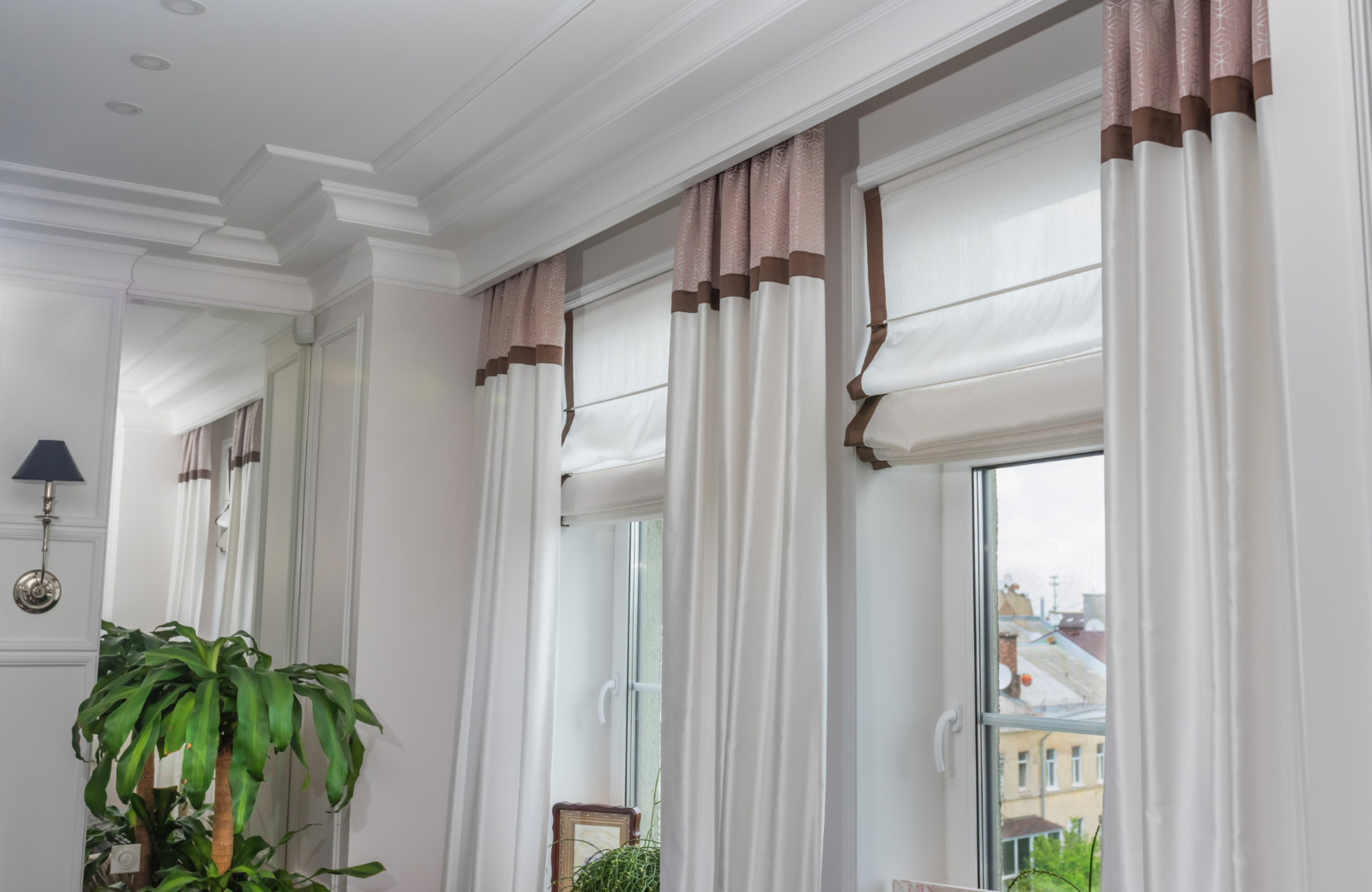 pamela-sandall-santa-monica-ca-design-how-to-choose-curtain-fabric-transitional-curtains-living-room